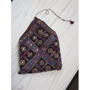 画像: vintage kutch 刺繍ポーチ　(I-KUT-PO1)