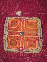 画像: vintage kutch 刺繍　fabric(IN-KUTC-PATCH)