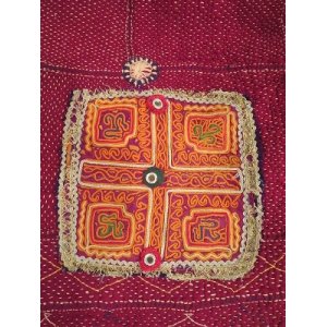 画像: vintage kutch 刺繍　fabric(IN-KUTC-PATCH)