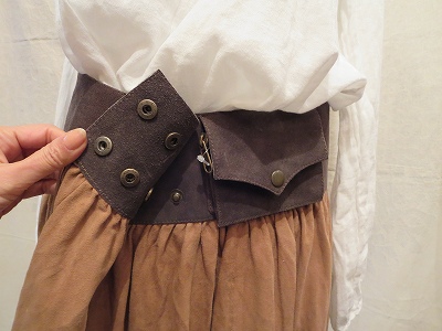 画像: ソフトスエード　ポケット付き　巻きスカート（I-DEL-PSK1)