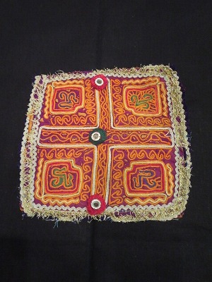 画像2: vintage kutch 刺繍　fabric(IN-KUTC-PATCH)