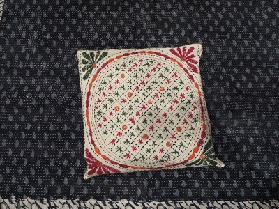 画像2: インド　ミラー刺繍　クッションカバー（IMCUS)khaki